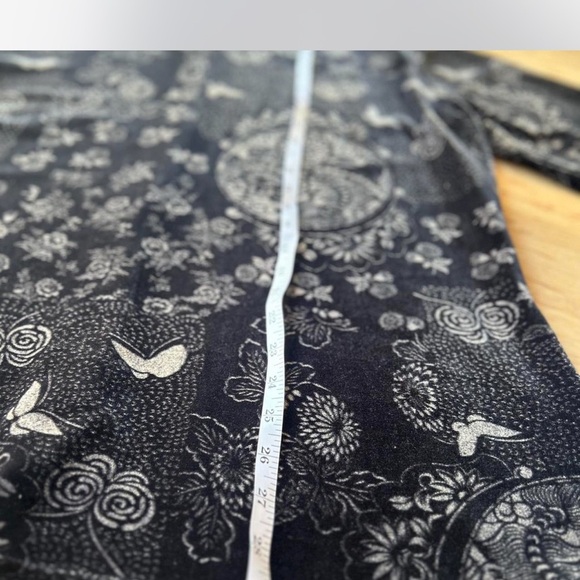 Black Burn Out Velvet Shacket Button Down Butterfly Floral Whimsy Goth Size XL - Picture 7 of 7